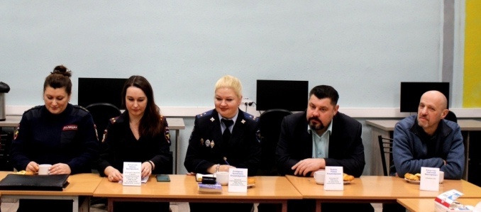 Круглый стол с УМВД