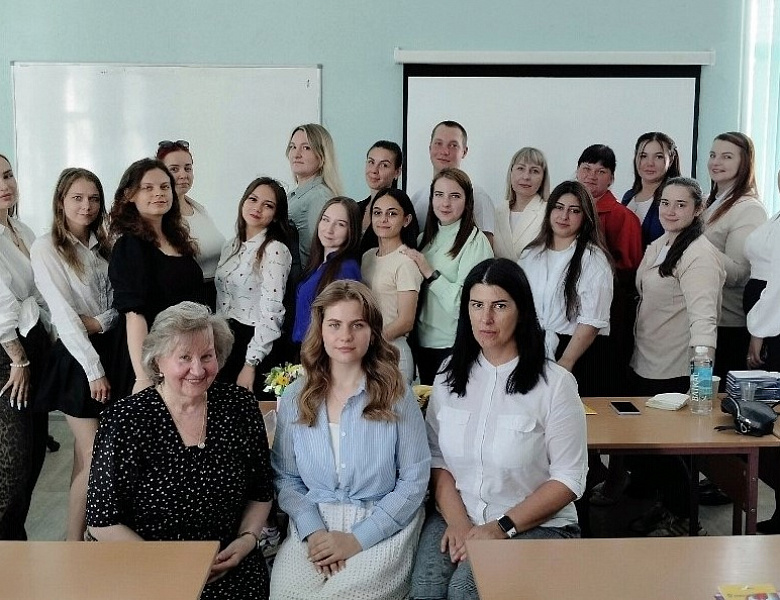 Поздравляем с защитой выпускных работ!