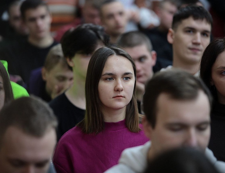 Форум С места в карьеру!