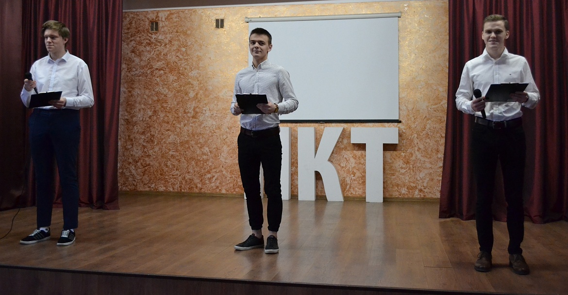 О женщинах слагаем строки!