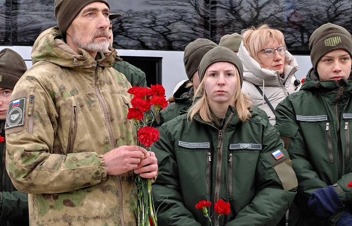 Оказали помощь ветеранам в важный день...