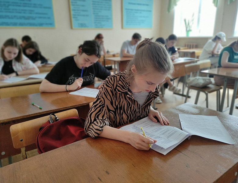 Обучили бойцов студенческих отрядов