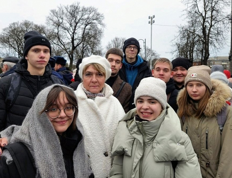 В память о Героях Отечества...