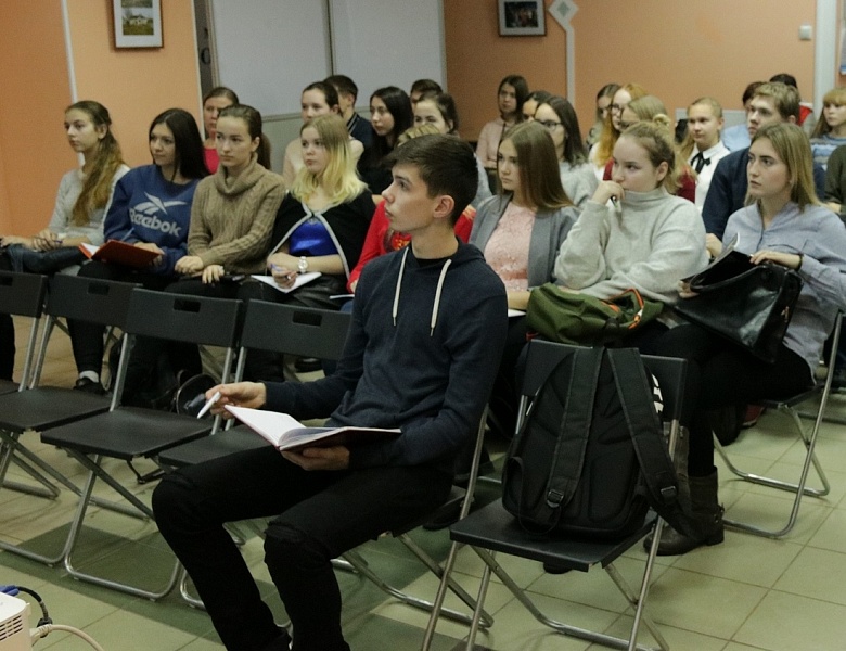 Школа волонтеров Ганзы