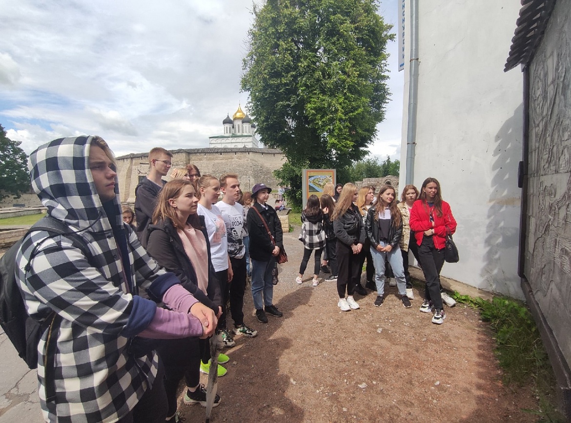 Экскурсия в Псковский Кремль
